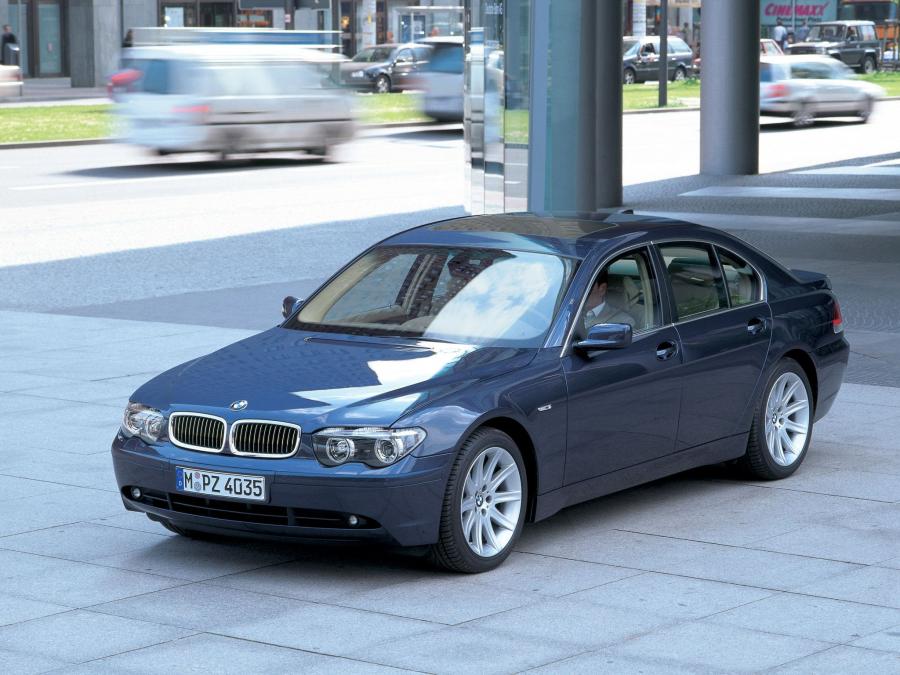  BMW 740d 2002 года  (фото 1 из 8)
